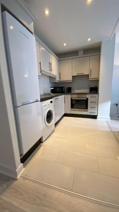 Stunning Modern 2Bed Apt Near Dublin City& Airport מראה חיצוני תמונה